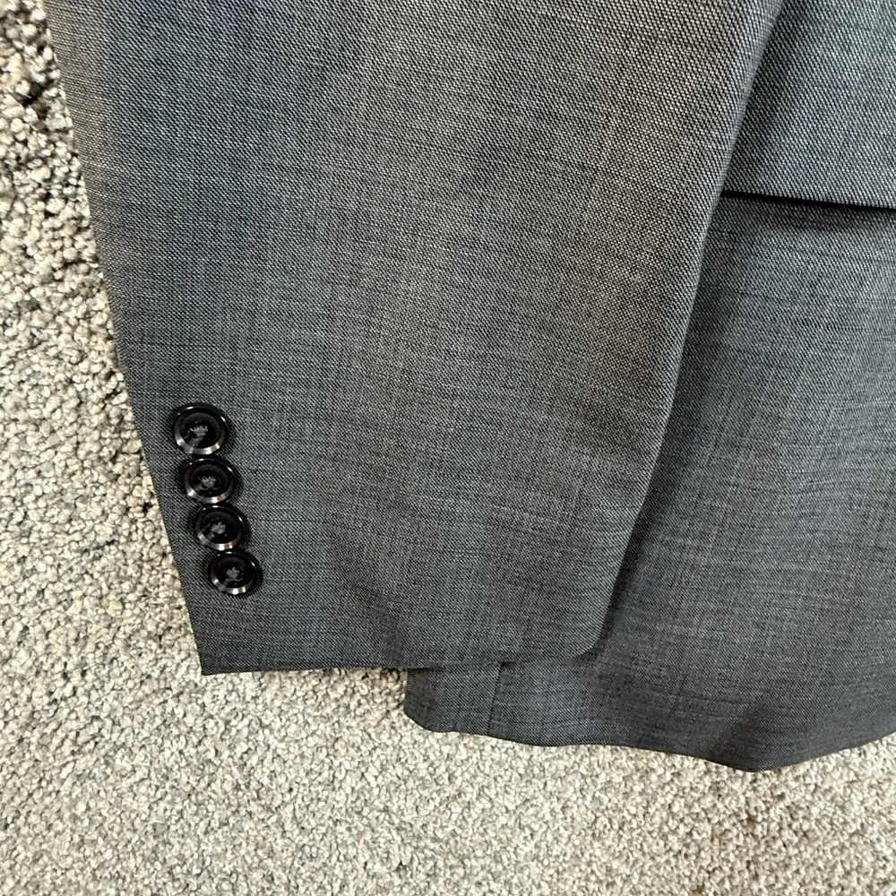 Calvin Klein 38R Slim Fit Gray 100% Wool Sport Coat Blazer‎ 2 Button